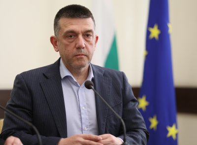Новият министър на финансите смени директора на Агенция "Митници"