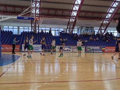 Българските национални отбор по баскетбол за момчета и момичета до