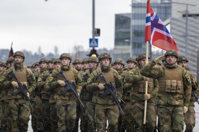 Норвегия ще увеличи военните си разходи с общо 51 милиарда