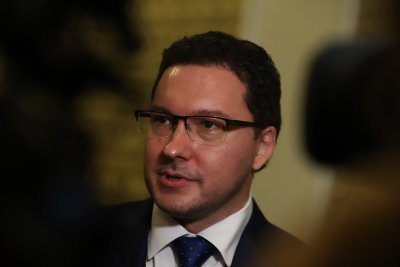 Министър председателят Димитър Главчев предлага промяна в персоналния състав на служебния