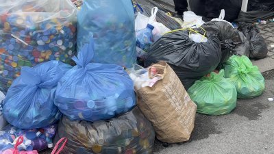 Събират пластмасови капачки и кенчета в Бургас