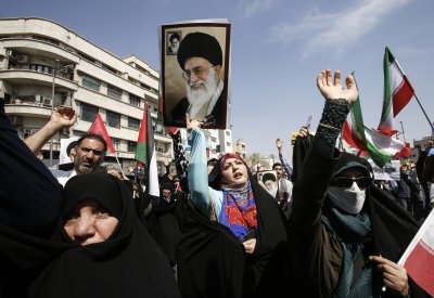 Иранският министър на външните работи Хосейн Амир Абдолахиан се обяви