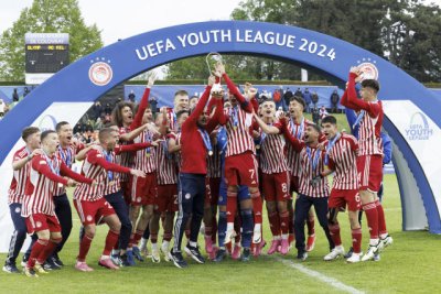 Олимпиакос Пирея спечели младежката Шампионска лига по футбол след като