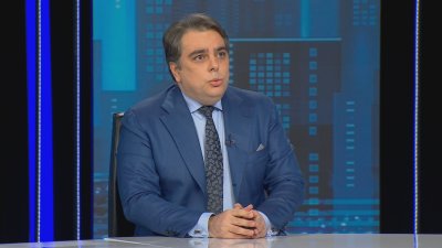 Асен Василев: Обществото е разделено на три големи групи и това не е от сега
