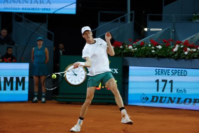 Яник Синер се класира за осминафиналите на тенис турнира в Мадрид