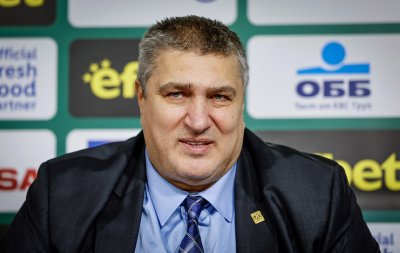 Президентът на Българската федерация по волейбол Любомир Ганев представи пред
