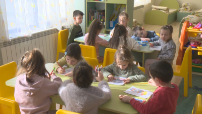 Яслите и детските градини във Варна са пренаселени Близо 3300