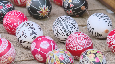 Благотворителна кауза с рисувани яйца преди Великден