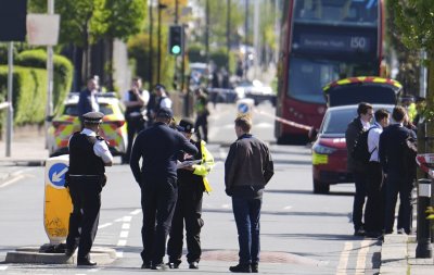Няколко души са ранени, а един е задържан след инцидент в Лондон
