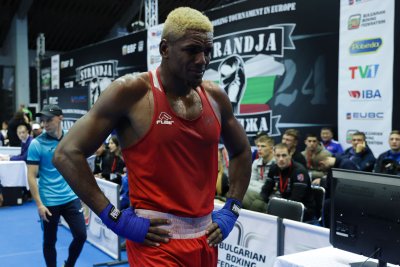 България ще бъде представена от четирима боксьори на Златен гонг