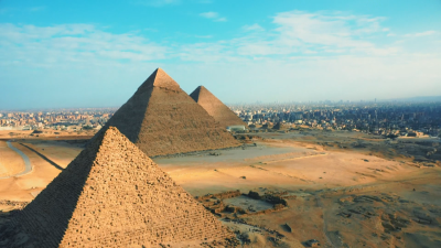 Царят и слънцето Пътешествие в историята на Древен Египет е