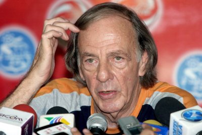 Легендарният аржентински футболен треньор Сесар Луис Меноти почина в неделя