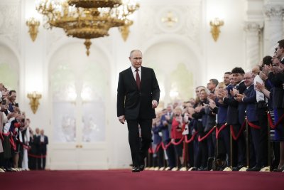 Владимир Путин положи клетва за пети път като президент на