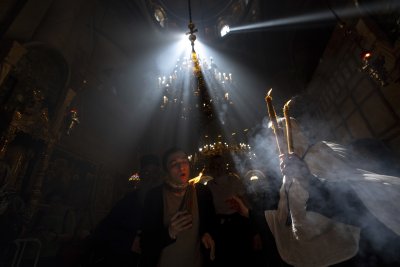 Чудото на православния свят се случи и тази година Благодатният