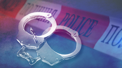 Арестуваха млад мъж, обезобразил приятелката си с ножица в Елена