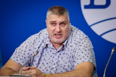 Президентът на Българската федерация по волейбол Любомир Ганев участва на