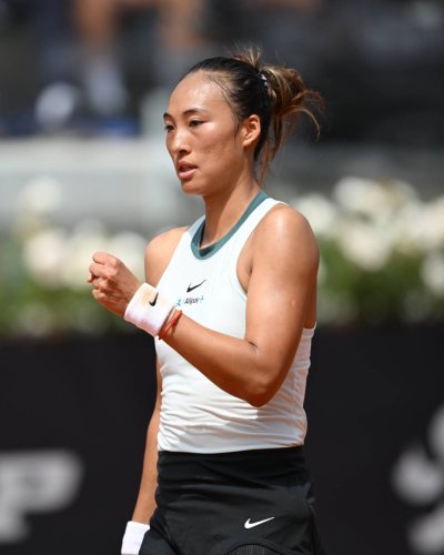 Цинуен Джън спря подема на Наоми Осака и се класира за четвъртфиналите на турнира WTA 1000 в Рим