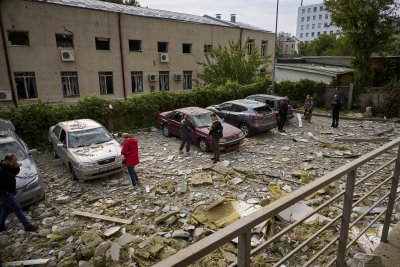 Блинкен обеща нови 2 млрд. долара за Украйна, хиляди се евакуират от Харковска област