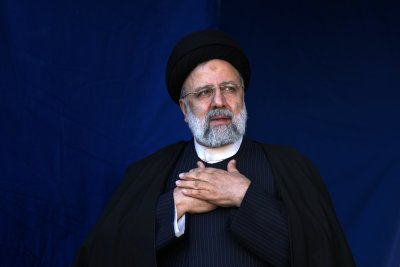 Иранският президент загина при катастрофа с хеликоптер