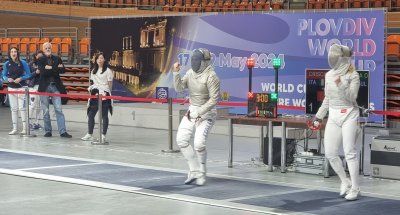 Йоана Илиева и Олга Христова продължават във втория ден на турнира на сабя жени в Пловдив