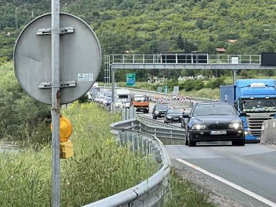 Засилен е трафикът по пътищата в Югозападна България в последния