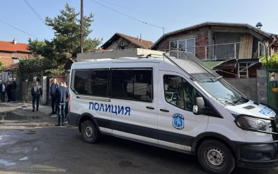 Търговия с вот, наркотици и фалшиви документи: 26 задържани в столичния квартал "Христо Ботев"
