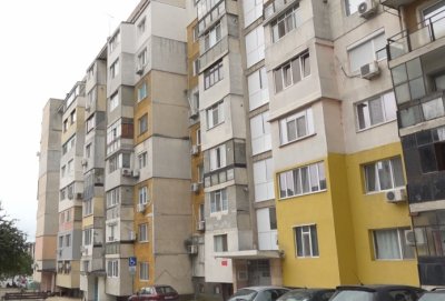 Районният съд в Бургас остави в ареста мъжа пребил 22 годишна