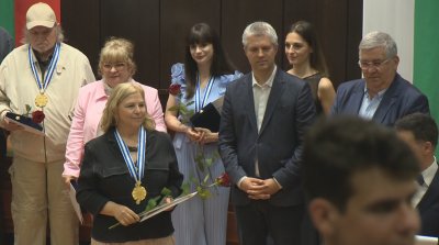 Журналистът от БНТ Зоя Черешарова е носителят на награда “Варна” в раздел “Кино”