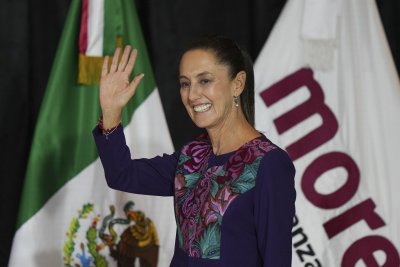 Кандидатката на управляващата партия в Мексико Клаудия Шейнбаум печели категорична