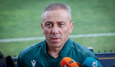 Селекционерът на българския национален отбор по футбол Илиан Илиев говори