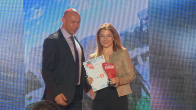 Журналистът от БНТ Надя Обретенова беше отличена на годишните награди "Компания на годината"