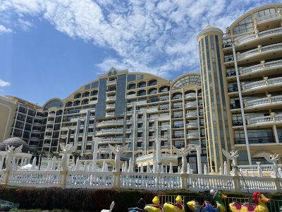Мъж и жена загинаха след падане от 7-ия етаж на хотел в Слънчев бряг