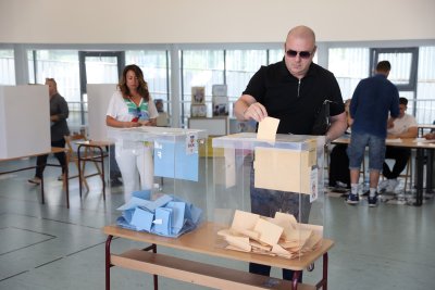 След изборите в Събрия: Ниска избирателна активност и нови обвинения в изборни нарушения