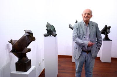 Скулпторът Павел Койчев отпразнува своята 85 годишнина с изложба в галерия