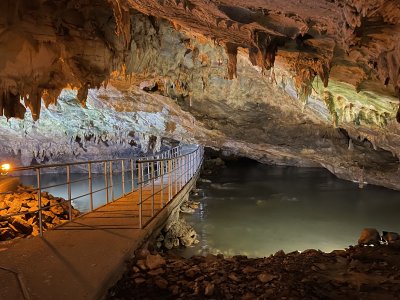 Пещера Алистрати - една от най-красивите хоризонтални пещери в Европа (СНИМКИ)