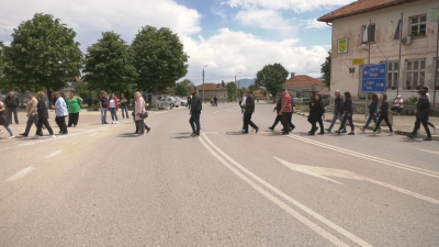 Протест блокира Подбалканския път Жители и кметове от наводнените преди