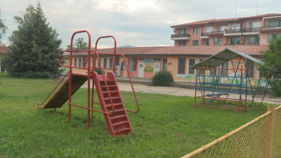Учителката която малтретира деца във Велинград ще бъде освободена дисциплинарно