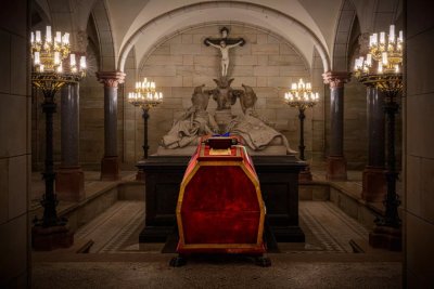 76 години по-късно: Тленните останки на цар Фердинанд ще бъдат пренесени у нас