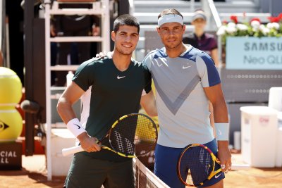 Испанските тенисисти Рафаел Надал и Карлос Алкарас ще играят заедно