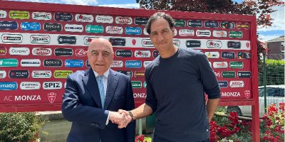 Бившият италиански национал Алесандро Неста беше назначен за старши треньор