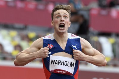 Карстен Вархолм от Норвегия спечели титлата на 400 метра с