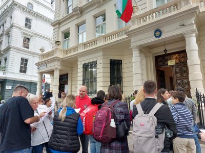 Изборният ден зад граница приключи днес в 6 00 часа българско