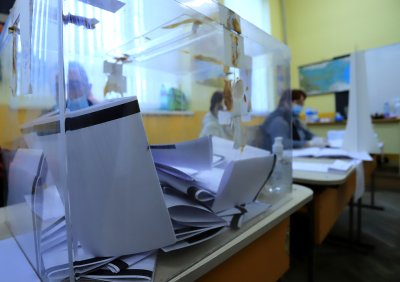 Гласуването в 9 а СИК в община Симитли е било прекъснато