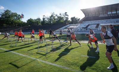 Славия проведе първа тренировка в Банско Отборът воден от треньора