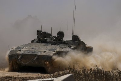 Осем израелски войници са убити при взрив в южната част