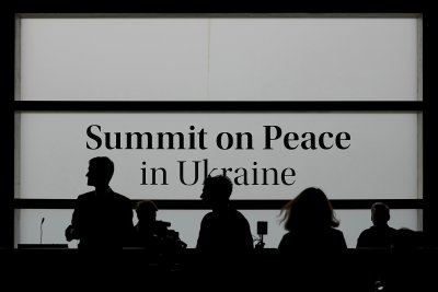 Конференция за мир в Украйна: Световни лидери се събраха в швейцарския курорт Бюргенщок