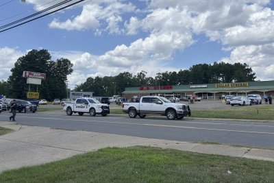 Трима души са убити при стрелба във Фордайс щата Арканзас