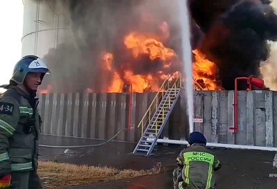 Петролни складове са се запалили в руския град Азов Според губернатора