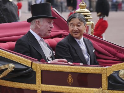 Британският крал Чарлз Трети и кралица Камила посрещнаха японския император