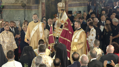 Започна интронизация на новоизбрания български патриарх и молебен Видинският митрополит